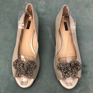 Alex Marie Mindee‎ Beaded Peep-Toe Leather Shoes Size 10A